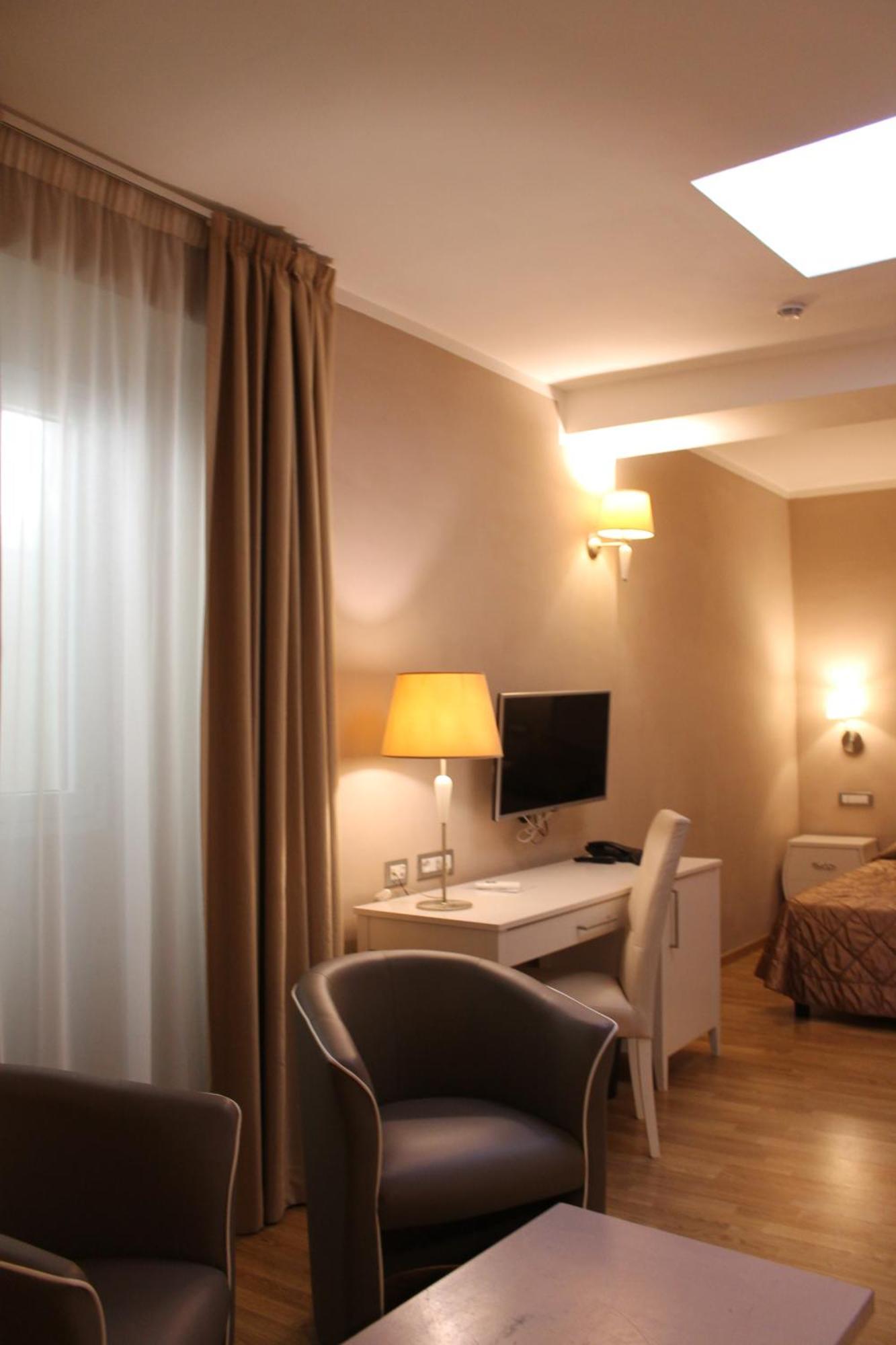Hotel Centrale Olbia Dış mekan fotoğraf