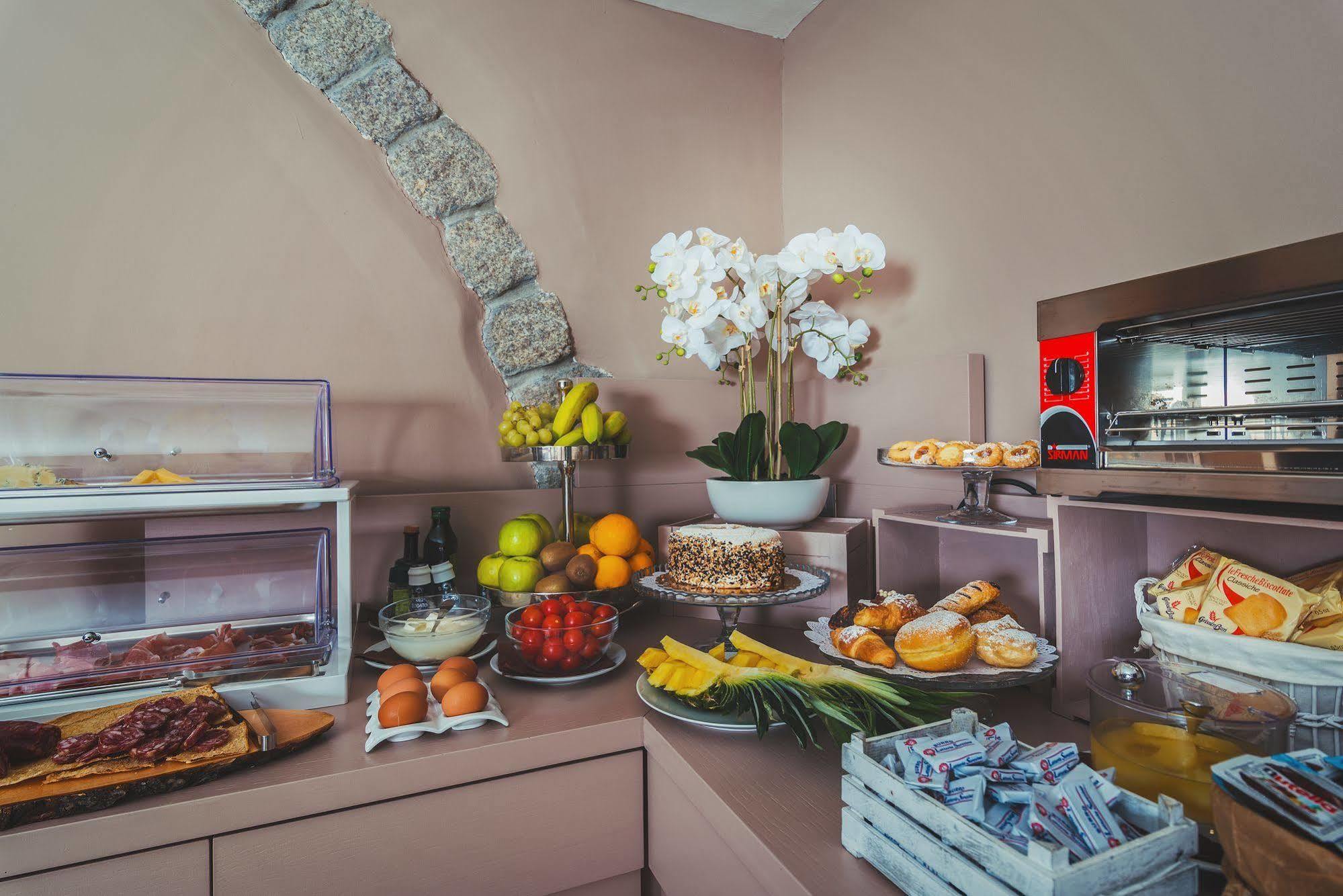 Hotel Centrale Olbia Dış mekan fotoğraf